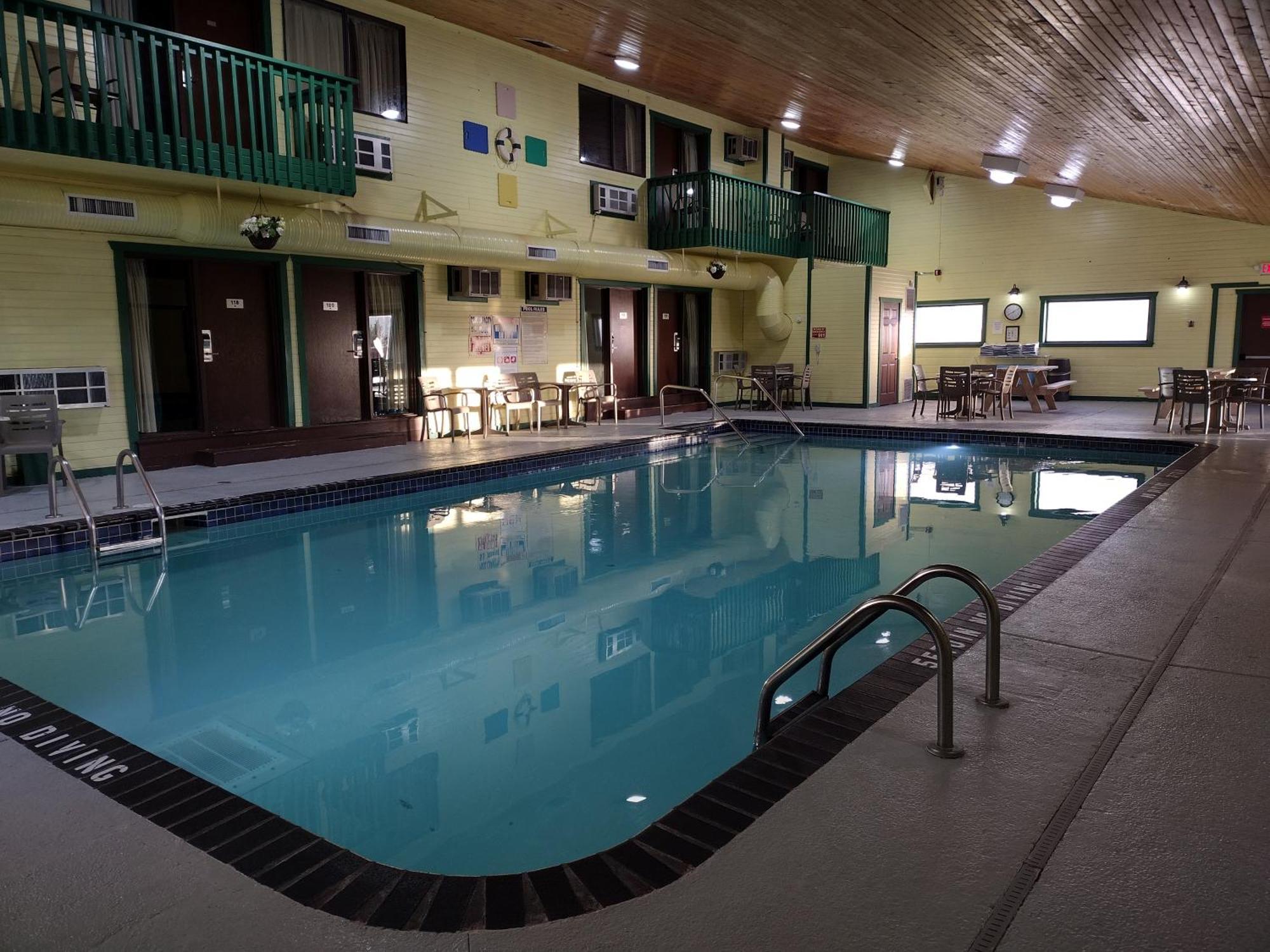 Hotel Baymont By Wyndham Proctor Duluth Exterior foto